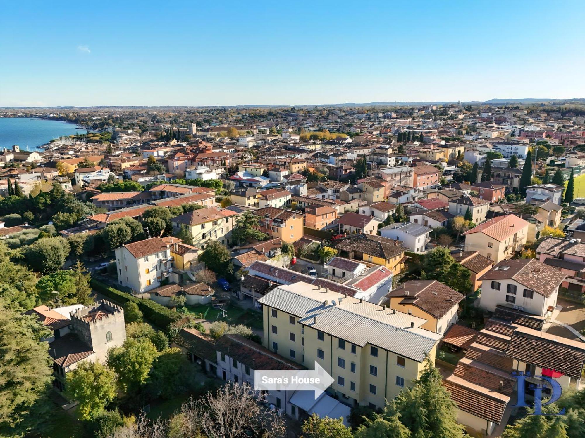 Desenzanoloft Official Partner Marriott Homes & Villas - A Casa Di Sara Family Apartment With Private Parking Desenzano del Garda Kültér fotó