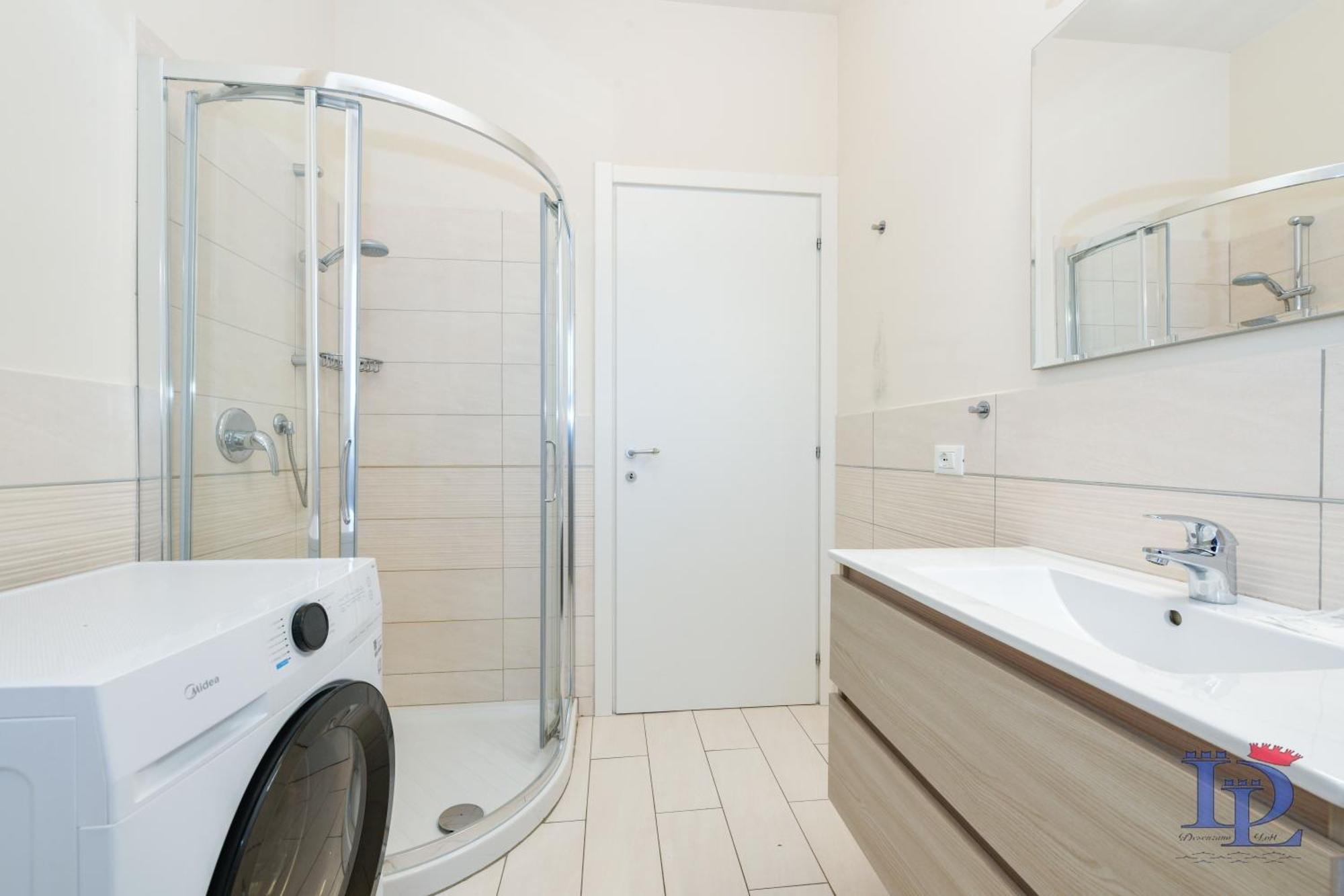 Desenzanoloft Official Partner Marriott Homes & Villas - A Casa Di Sara Family Apartment With Private Parking Desenzano del Garda Kültér fotó